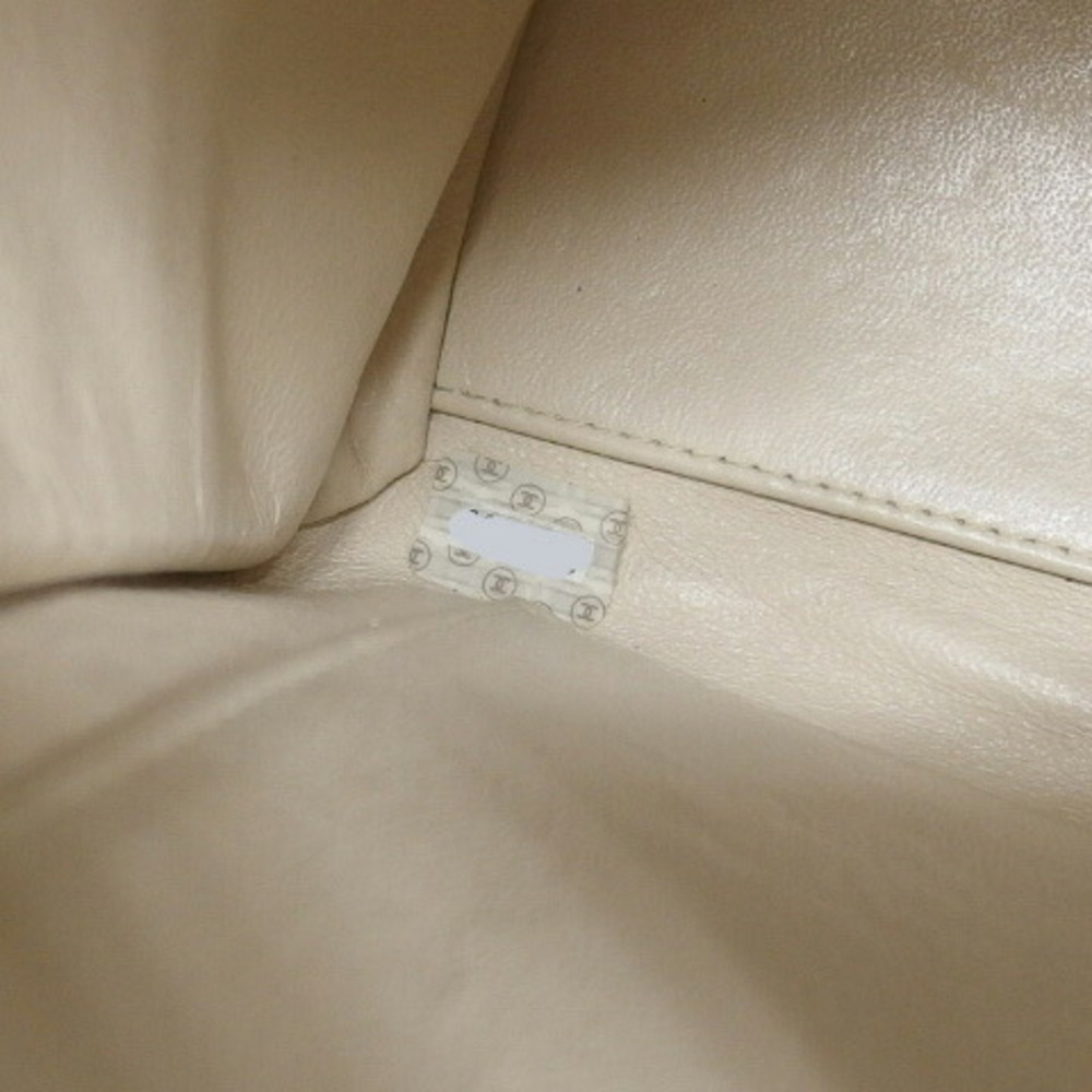 CHANEL Cream Canvas Shoulder Bag - Picture 10 of 11